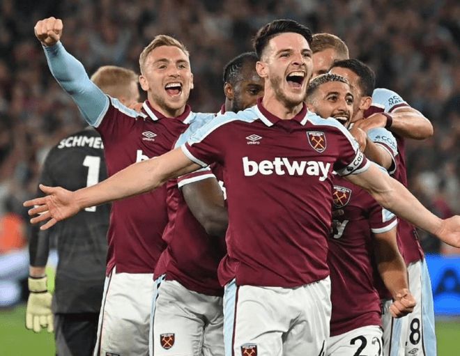 TA：FIFA在卖世界杯期间的停车证，价格是每场75至175美元