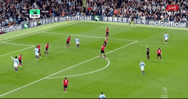 魔笛世界杯参赛次数比梅罗少一届，因克罗地亚缺席2010