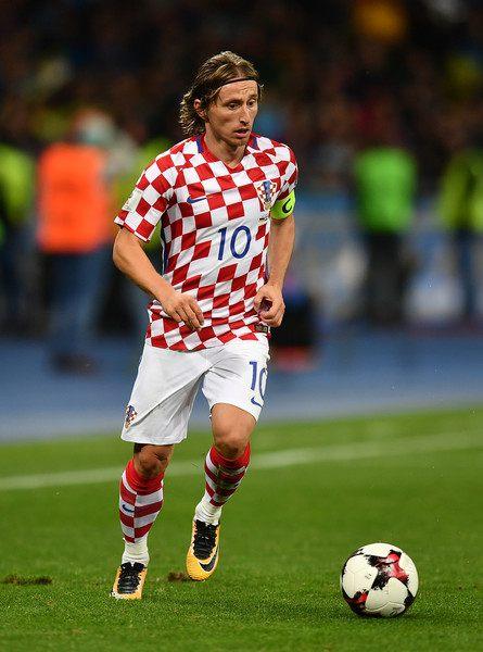 混团世界杯爆大冷！日本一哥被爆冷，张本美和剃光头，国乒打硬战