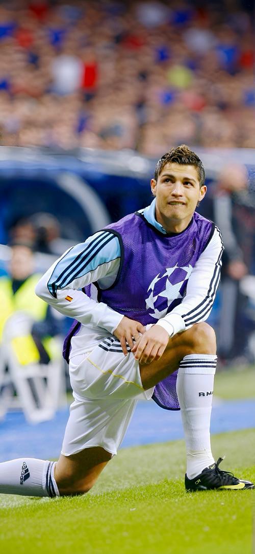 萨索洛主帅：这是一场非常精彩的比赛，我们顶住了米兰的压力（萨索洛主帅：比赛精彩，我们成功顶住了米兰的冲击）