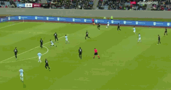 昂达夫首次德甲连场进球2+；对多特进6球生涯德甲单一对手最多