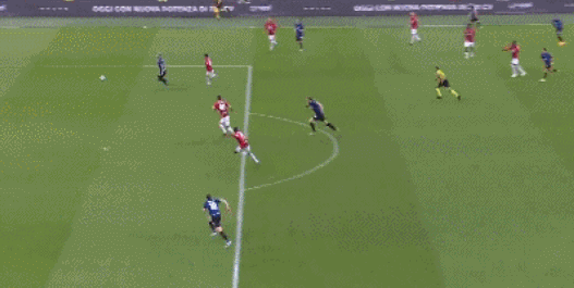 球迷：这队已经提前预定冠军